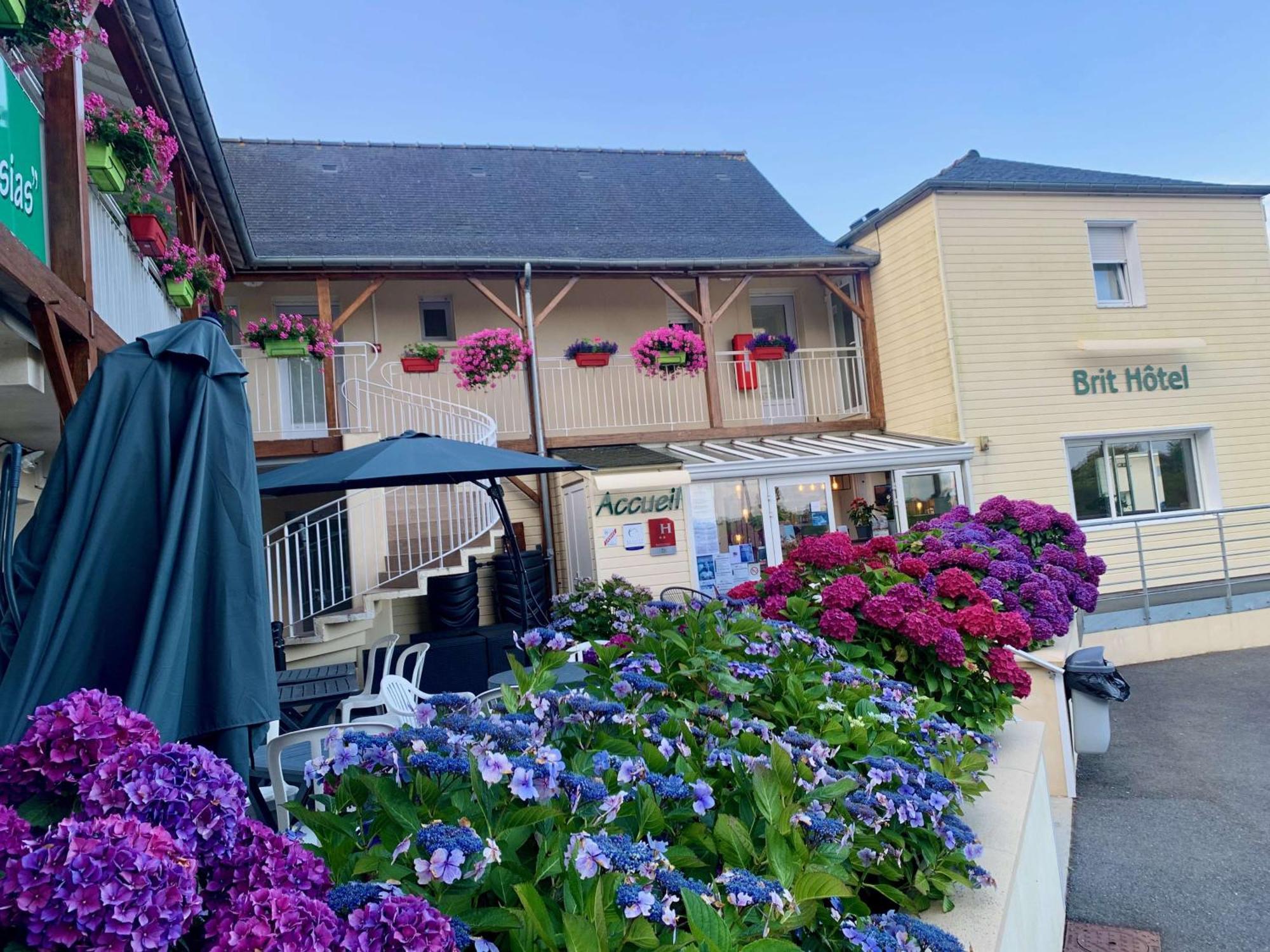 Brit Hotel Lannion-Perros Guirec Exteriör bild