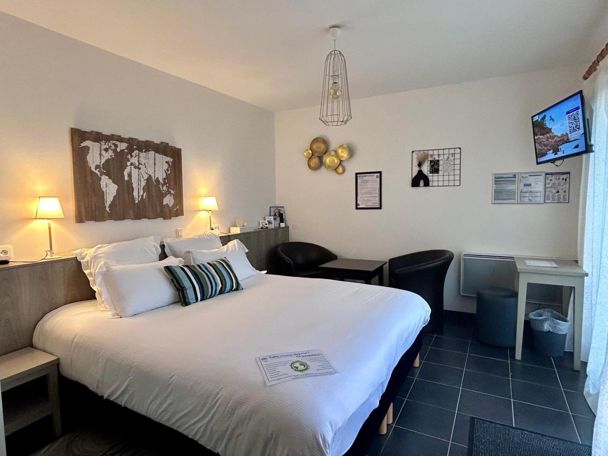 Brit Hotel Lannion-Perros Guirec Exteriör bild